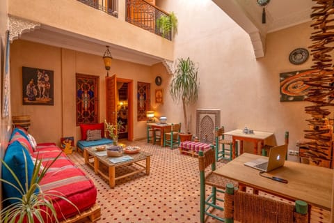 Living room, Seating area, Breakfast