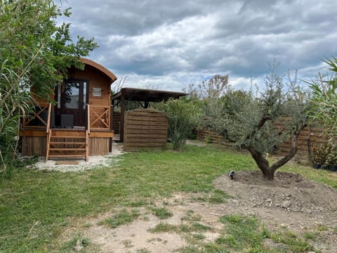 Mas Albert Espelly House in Saintes-Maries-de-la-Mer