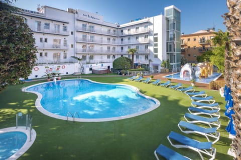 Spring, Day, Summer, Autumn, On site, Pool view, Swimming pool, Swimming pool