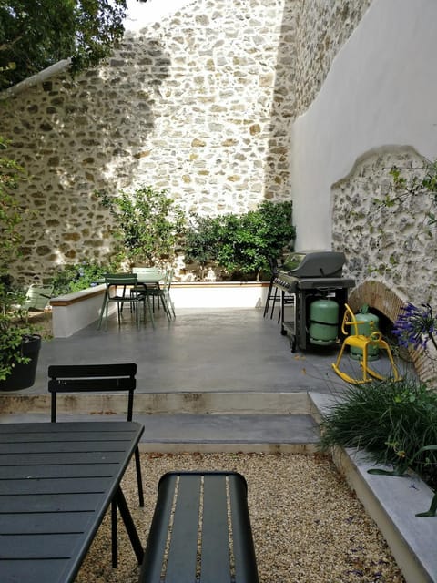 BBQ facilities, Garden
