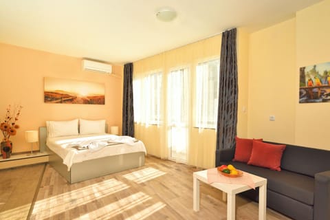 Seating area, Bedroom