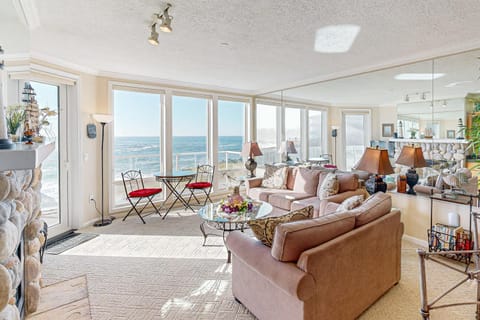 Ocean Star House in Depoe Bay