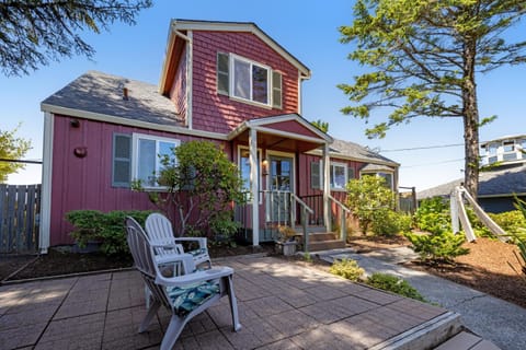Whale Vista House in Depoe Bay