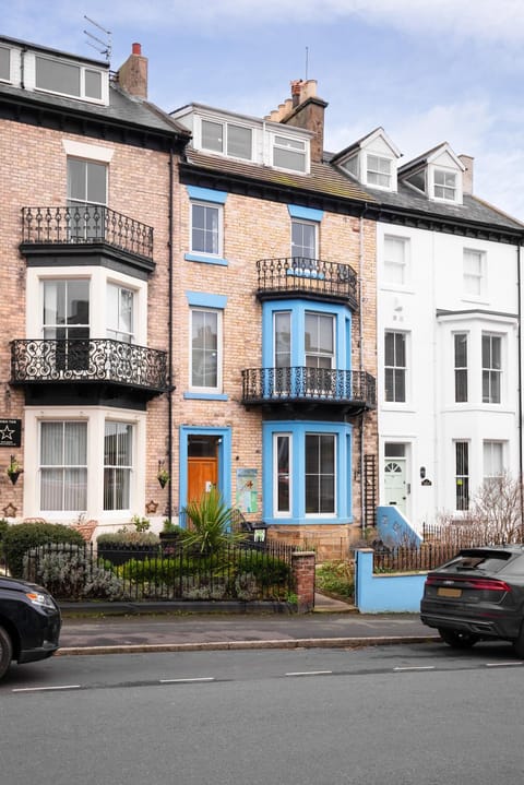 Property building, Street view, Location