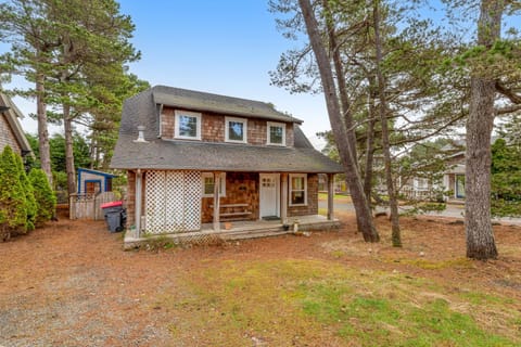 Peaceful Cottage House in Gearhart