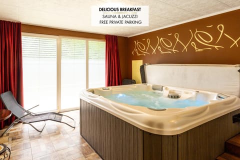 Hot Tub, Spa and wellness centre/facilities