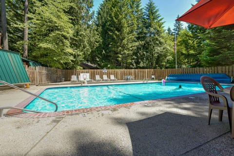 Marshall's Cabin in Rhododendron Cabin in Mount Hood Village