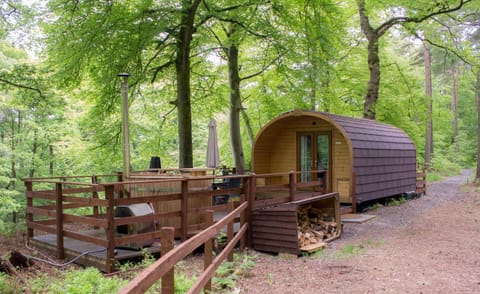 Garden, Hot Tub