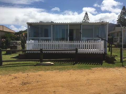 Beach Cottage Campground/ 
RV Resort in Western Cape
