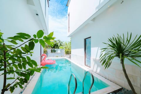View (from property/room), Pool view, Swimming pool