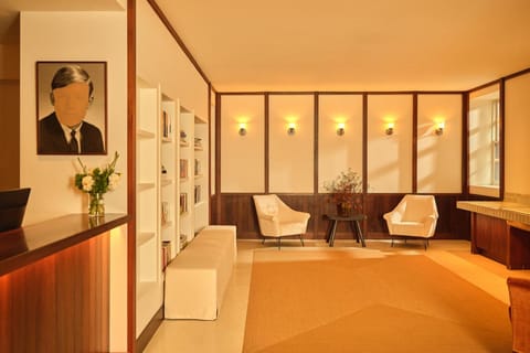 Lobby or reception, Seating area