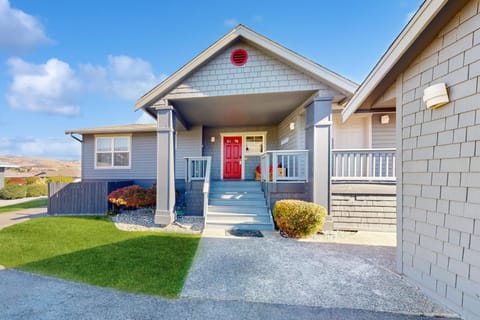 Wapato Point Paradise Point House in Manson