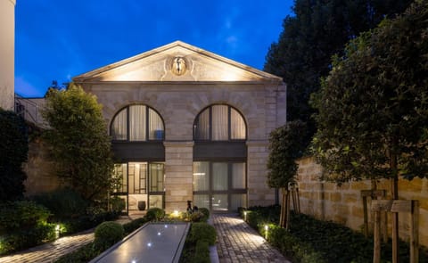 Facade/entrance, Garden