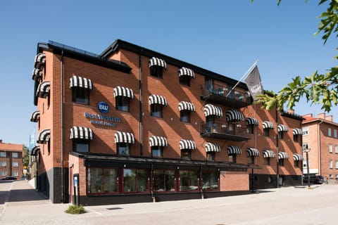 Property building, On site