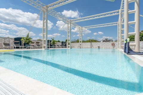 Pool view, Swimming pool