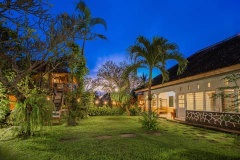 Property building, Night