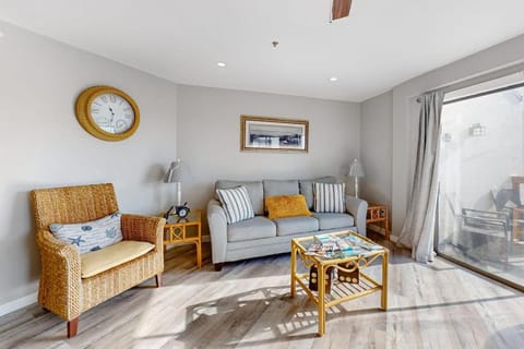 The Inn at St. Thomas Square #1304B House in Lower Grand Lagoon