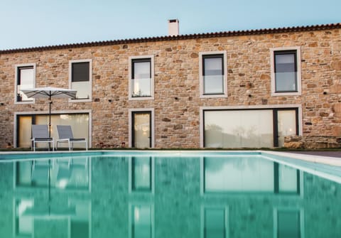 Facade/entrance, Swimming pool