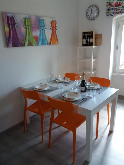 Living room, Dining area, Communal kitchen