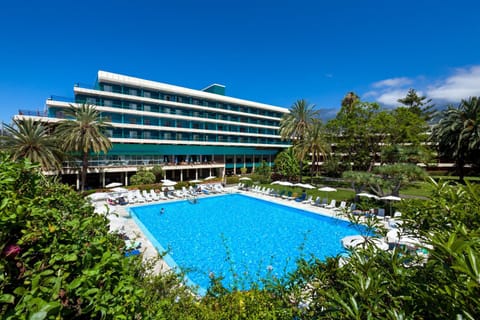 Bird's eye view, Swimming pool