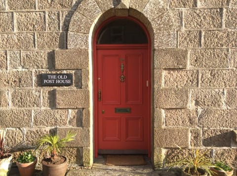 Property building, Internal: Not applicable to any particular room