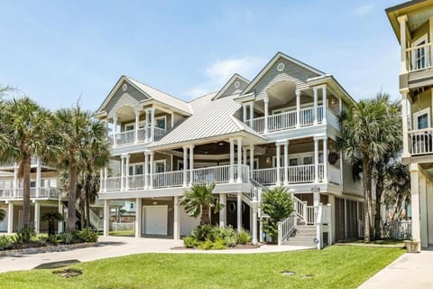 Leviathan House in Hitchcock