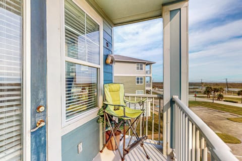 Beach Retreat Apartment in Galveston Island