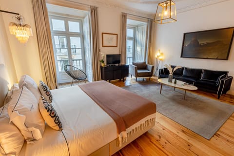 Bed, TV and multimedia, Photo of the whole room, Seating area
