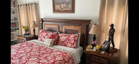Live Oak B&B Bed and Breakfast in Glen Rose