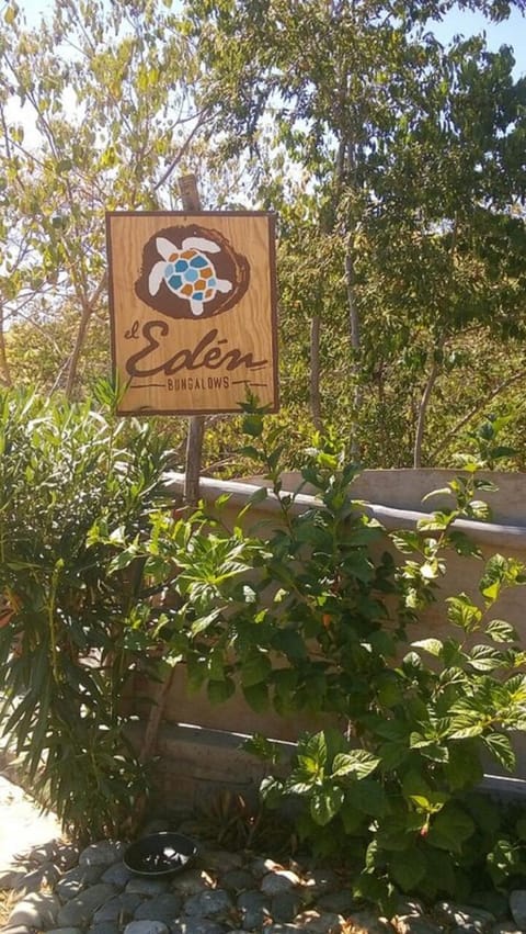 Facade/entrance, Property logo or sign