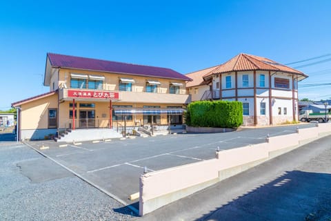 Property building, Day