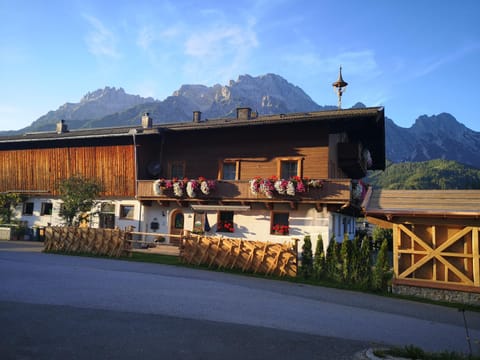 Stockingbauer Farm Stay in Salzburgerland