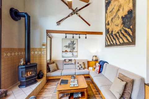 Squaw Valley Views Condo #15 Apartment in Palisades Tahoe (Olympic Valley)