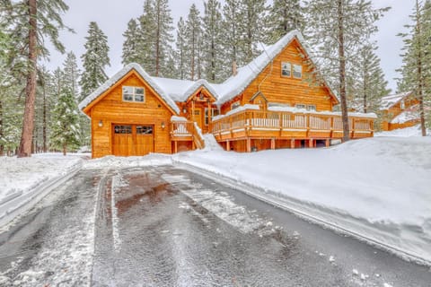 Snowpeak Chalet in Tahoe Donner Chalet in Truckee