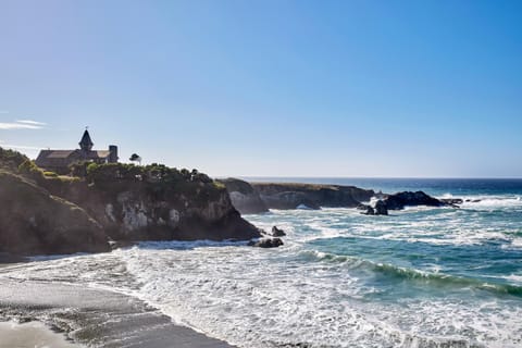 Ocean Breeze House in Mendocino County