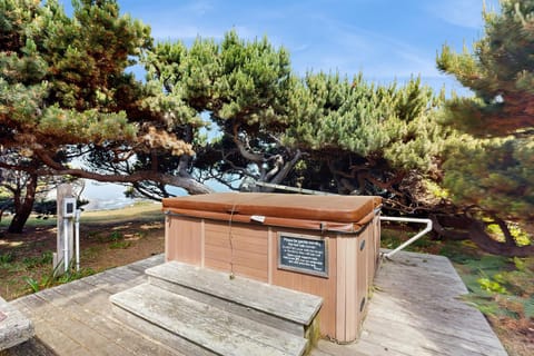 Ocean Breeze House in Mendocino County