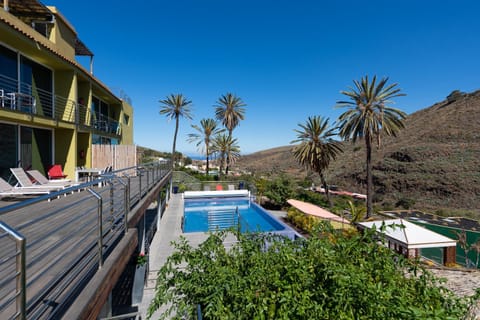 Natural landscape, Mountain view, Pool view, Swimming pool, Swimming pool, sunbed