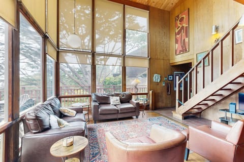 Chanticleer House in Mendocino County