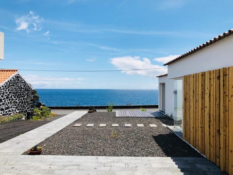 Patio, Facade/entrance, Off site, Balcony/Terrace, On site
