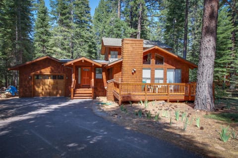 Beaver Pond Northstar Luxury Chalet with Hot Tub Chalet in Northstar Drive