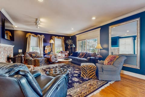 Grandeur On The Green House in Kennebunkport