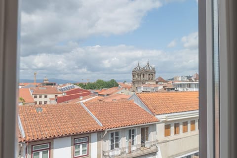 View (from property/room), City view, Landmark view