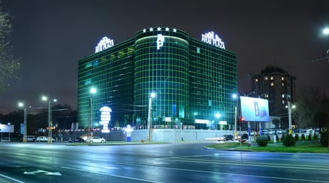 Property building, City view, Location