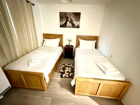 Coppice Cottage House in Scotland