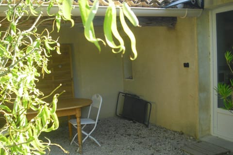 Lou mas li Pitchoun "Le Prunier " Apartment in Gordes