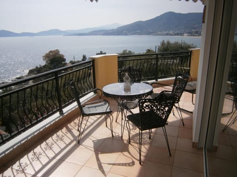 BBQ facilities, Balcony/Terrace, Dining area