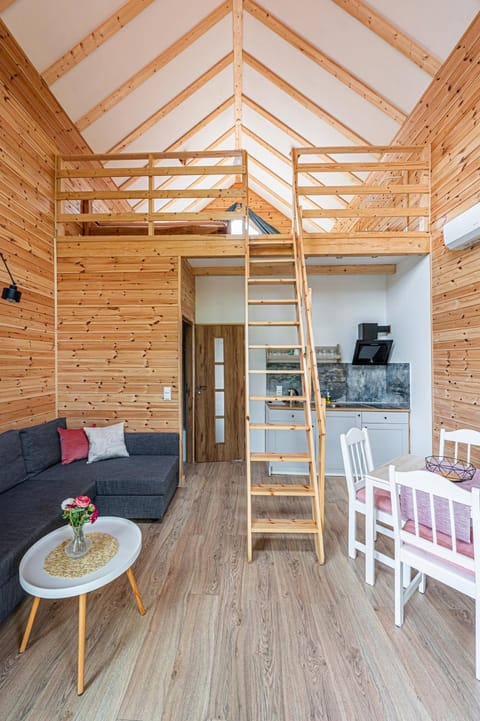 Kitchen or kitchenette, Living room, Seating area, Bedroom