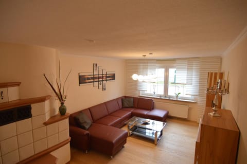 Living room, Photo of the whole room