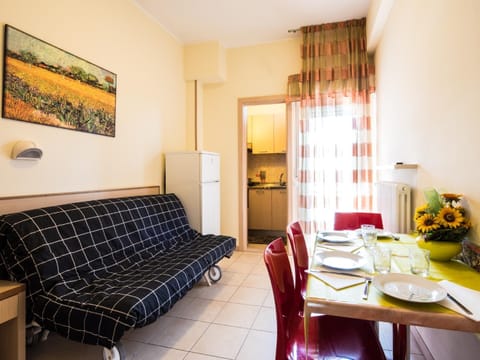 Kitchen or kitchenette, Living room, Dining area