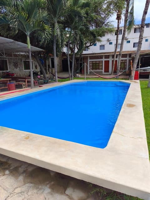 Swimming pool
